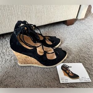 Chase + Chloe lace up wedge
